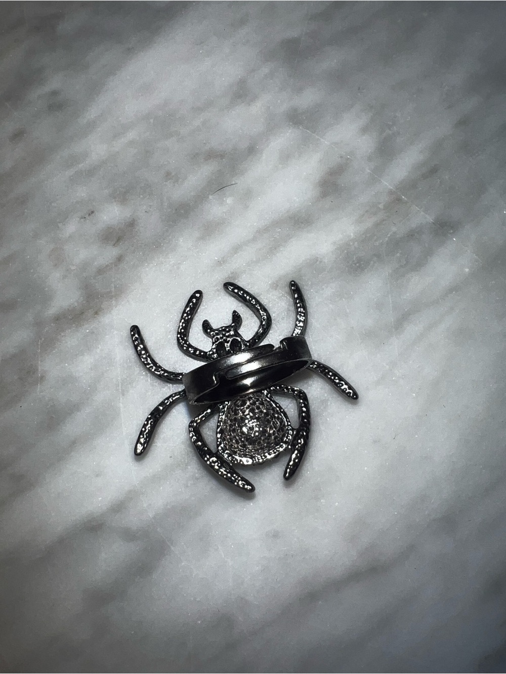 Pier 1 Silver-Tone Spider Ring with Purple Crystal Accents Adjustable Halloween - Picture 4 of 6